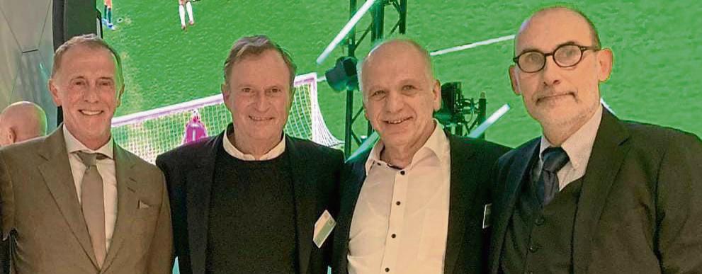 Beim ersten Betrachten würde man gar nicht darauf kommen, aber mit diesen Herren ist nicht zu spaßen. Über geballte Erfahrung im DFB-Sportgericht verfügen (v.l.): Stephan Oberholz (Vorsitzender seit 2022), Hans Lorenz (Vorsitzender 2007 bis 2022), Georg Schierholz und Fred Kreitlow (seit November 2025 Vorsitzender des DFB-Kontrollausschusses).