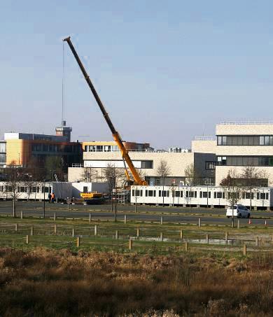 Die im März 2024 aufgestellten Container auf dem HSHL-Parkplatz sind inzwischen abgebaut worden. Archivfoto: Schwade