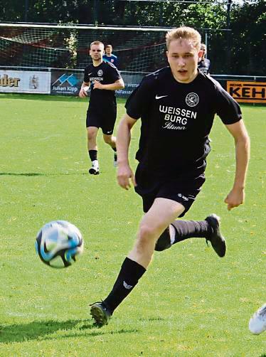 Die Kicker von Germania Esbeck hoffen auf einen Befreiungsschlag. Foto: Feichtinger
