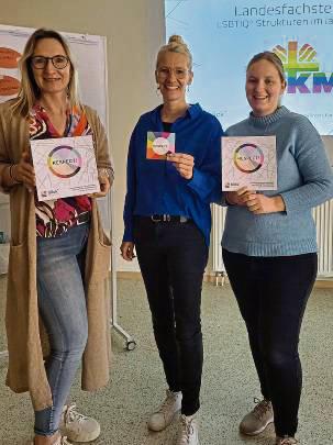 Unser Bild zeigt (v.l.): Silvia Kampmann, Jana Hansjürgen, Janine Jacoby.