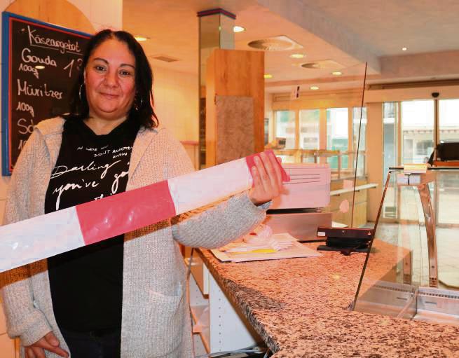 Noch stehen die alten Käsepreise an der Tafel: Bald eröffnet Lidia Castiglia (46) in der ehemaligen Klute-Filiale ihren GM-Markt. Foto: Wapelhorst