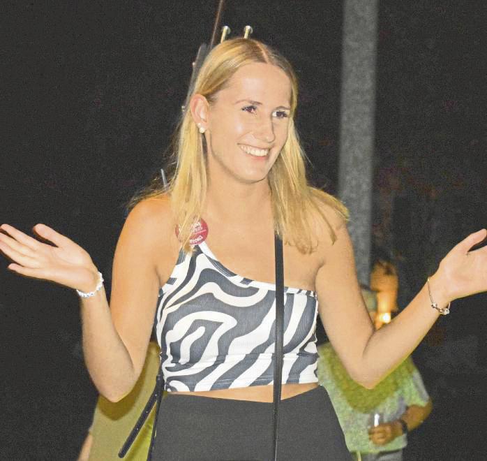 Die amtierende Königin Antonia Voits schoss sich am Samstagabend zur Kaiserin. Fotos: Bußmann