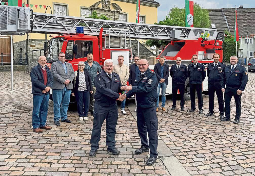 Die ausgemusterte Erwitter Drehleiter ging zunächst an die Feuerwehr Delbrück, die sie wiederum an die Stadt Czernowitz in der Ukraine weiterleitete.