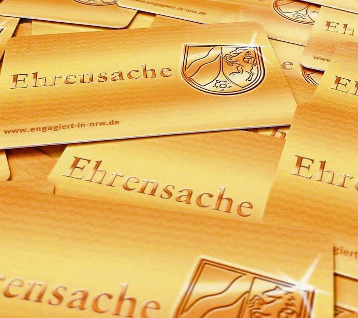 Mit der Ehrenamtskarte erhalten ehrenamtlich aktive Lippstädter zahlreiche Vergünstigungen – übrigens auch auf das Abo dieser Tageszeitung. Die Jubiläumsversion enthält zwar nicht mehr Vergünstigungen, ist dafür aber zeitlich unbegrenzt gültig – auch wenn das vorgeschriebene Pensum der klassischen Ehrenamtskarte nicht mehr erfüllt wird oder erfüllt werden kann.