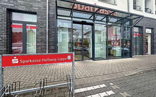 Die Sparkassenfiliale in Bad Waldliesborn soll im nächsten Jahr zu einer SB-Filiale umgewandelt werden. Archivfoto: Carolin Cegelski