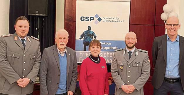 Auf Einladung der Gesellschaft für Sicherheitspolitik hat Hauptmann Mario Kappe jetzt im Heilbad referiert.