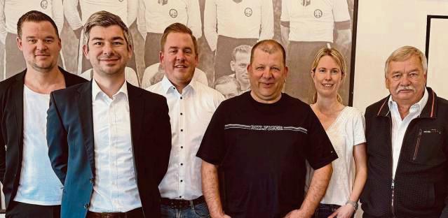 Der Vorstand von SW Overhagen zog Bilanz (v.l.): Dennis Wiedenbrück, Martin Kleegraf, Sebastian Burghardt, Frank Struminski, Kathrin Hahn und Karl-Heinz Burghardt.