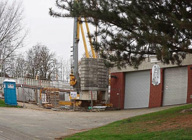 Vom neuen Feuerwehrhaus in Bad Westernkotten steht bereits das Erdgeschoss. Foto: Dietz