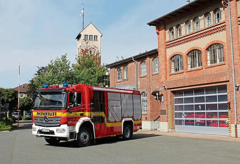 Wie gut sind die Brandschützer in Lippstadt selbst vor Bränden geschützt? Die Feuer- und Rettungswache an der Geiststraße ist mit einer Brandmeldeanlage ausgestattet. Geprüft wird, ob die Einsatzfahrzeuge Rauchmelder bekommen. Archivfoto: Osmic