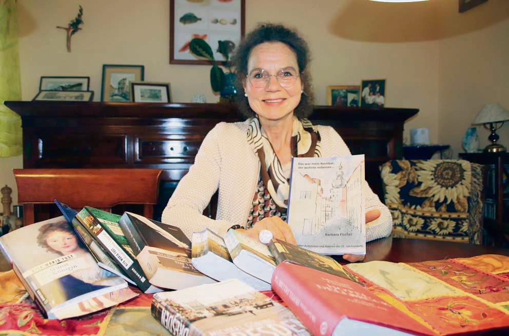 Barbara Fischer widmet sich in ihrem Buch den Lippstädter Autorinnen und Autoren Marion Johanning, Wibke Kalläne, Rita Maria Fust und Michael Göring. Foto: Meschede