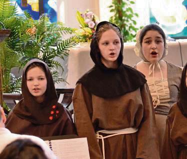17 junge Frauen nahmen am Musical teil. Foto: Gröbing