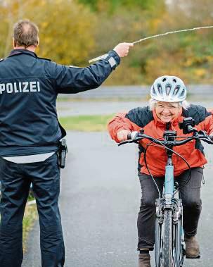 Der Umgang mit dem Pedelec will gelernt sein. In Anröchte kann man es üben. Foto: dpa