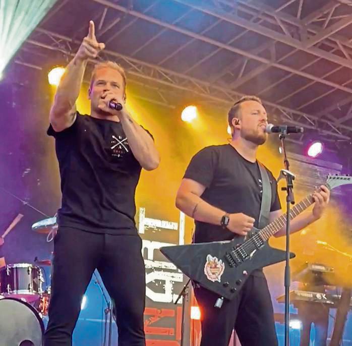 Energie, die ansteckt: Die Band UnArt begeisterte am Freitagabend. Foto: A. Bsdurek