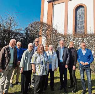 Auf dem Foto ist der aktuelle Vorstand zu sehen, v.l.: Heinz-Adolf Barkey, Udo Stapperfenne, Inge Engels, Reinhard Schröder, Birigt Schacht, Dorothea Schneck, Arnold Schütz, Dorothee Bentler und Rainer Panke.