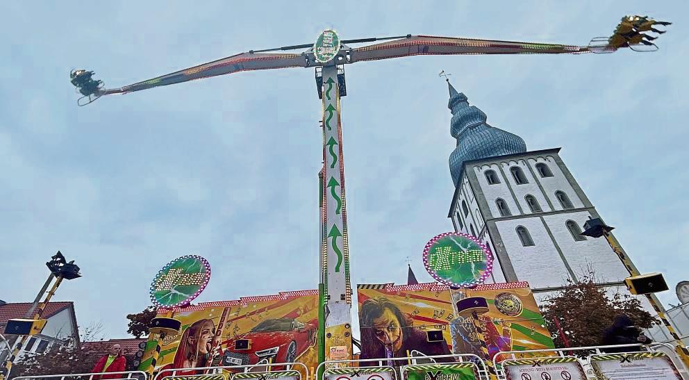 Das Fahrgeschäft Extrem: extrem hoch, extrem rasant. Foto: Vielberg