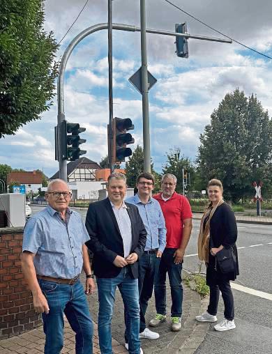 Der CDU-Stadtverband mit MdL Jörg Blöming (2.v.l.) hält einen Rotlichtblitzer nicht mehr für erforderlich.