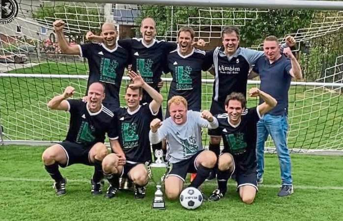 Mit einem rasanten Endspurt im Finale gegen BW Eickelborn sicherten sich die Ü40-Fußballer der SG Ehringhausen/Langeneicke den Kreismeistertitel.