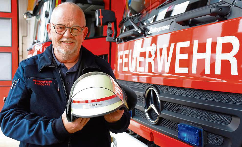 Seit einem halben Jahrhundert ist der Anröchter Michael Kußmann bei der freiwilligen Feuerwehr. Viele Neuerungen hat er während dieser Zeit erlebt. Fotos: Georg Giannakis