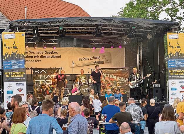 Die mobile Bühne kommt auch bei Festen in der Stadt zum Einsatz – zum Beispiel bei „mittwochs in Geseke“ in den Sommerferien. Archivfoto: Böhmer