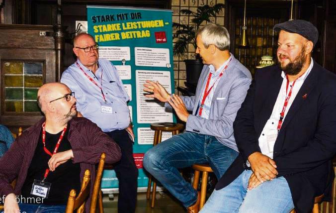 Beim ersten Verdi-Sommergespräch tauschten sich Arbeitnehmervertreter und Politiker aus – hier (v.l.) Steffen Brüseke (SPD-Bundestagsbüro), Edmund Goldstein und Alexander Tschense.