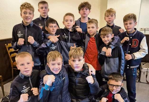 Das Team Tiger aus Lippstadt demonstrierte beim Kickboxturnier in Leverkusen erneut seine Klasse.