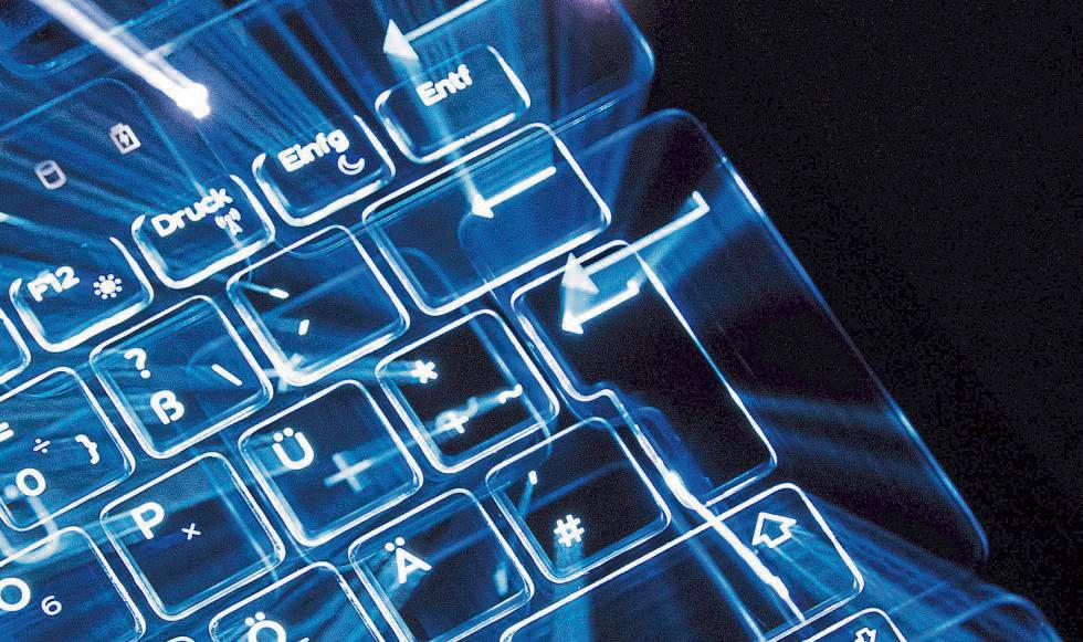 Der Cyberangriff hat weiterhin immense Auswirkungen auf die Online-Dienste der Kreisverwaltung. Ermittelt wird inzwischen auch international. Foto: Gollnow (dpa)