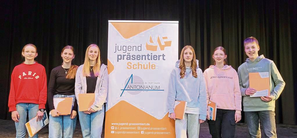 Sie nehmen am Länderfinale von „Jugend präsentiert“ teil (v.l.): Anna Huneke, Milena Asseburg, Lilli Gerling, Delia Scholl, Sophie Löwen und Florian Klüner.