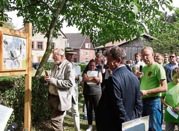 Bis zum Landeswettbewerb von „Unser Dorf hat Zukunft“ schaffte es das Dorf Robringhausen (siehe Foto) zuletzt. 2027 will es der Anröchter Ortsteil erneut wissen und nimmt am Kreiswettbewerb teil. Archivfoto: Raestrup