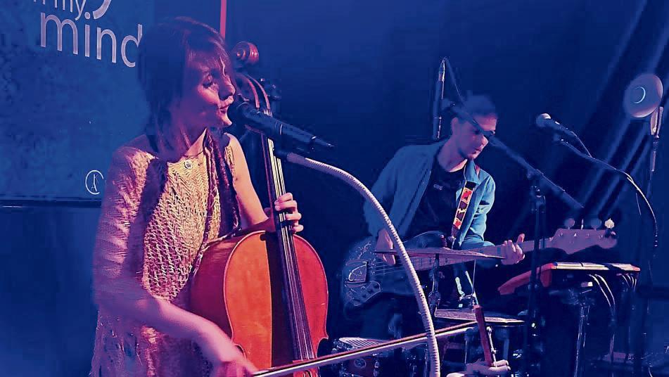 Ronja Maltzahn war mit ihrem Programm „Zwischen Heimweh und Fernweh klingt Musik“ zu Gast in Anröchte. Foto: Frenz