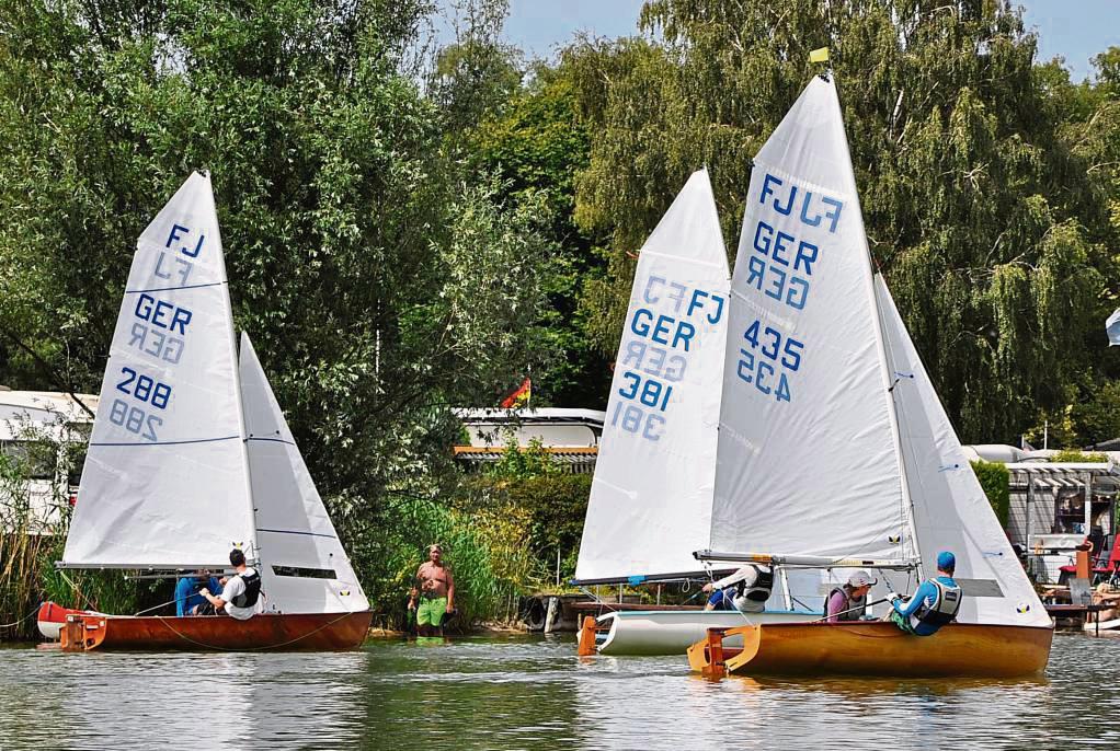 Drei Top-Teams des SCLi im Duell um eine gute Platzierung. Am Ende machten Nils Rüthing und Vera Kossack (GER 435) das Rennen um den Lipperose-Pokal und gewannen damit gleichzeitig auch die Vereinsmeisterschaft.