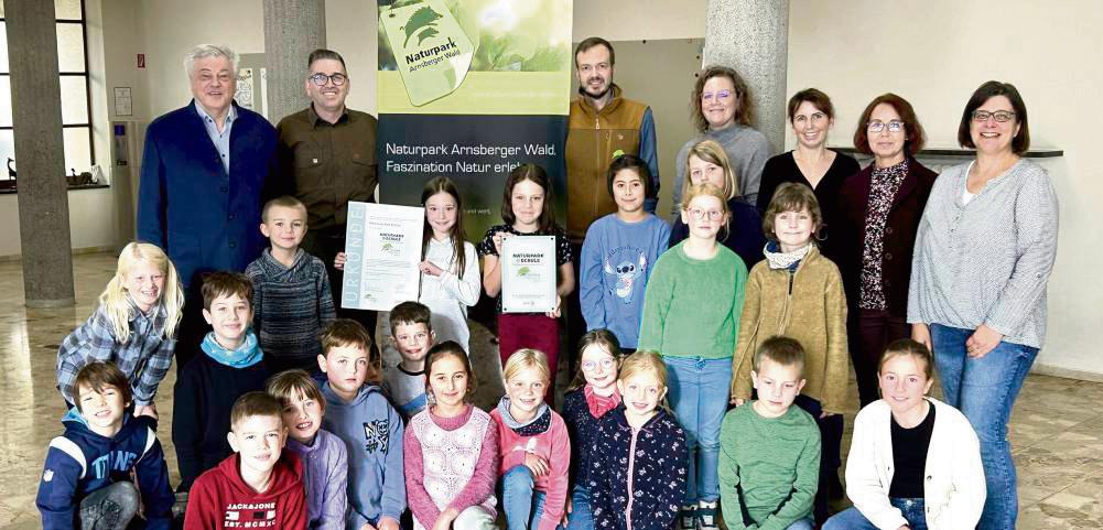 Die Nikolausschule wurde als Naturpark-Schule rezertifiziert. Foto: Kreis Soest