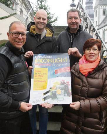 Werben fürs Moonlight-Shopping: (v.l.) Ingo Arndt, Christoph Hermes, Lars Brülle, Sandra Wallbaum. Foto: Schwade