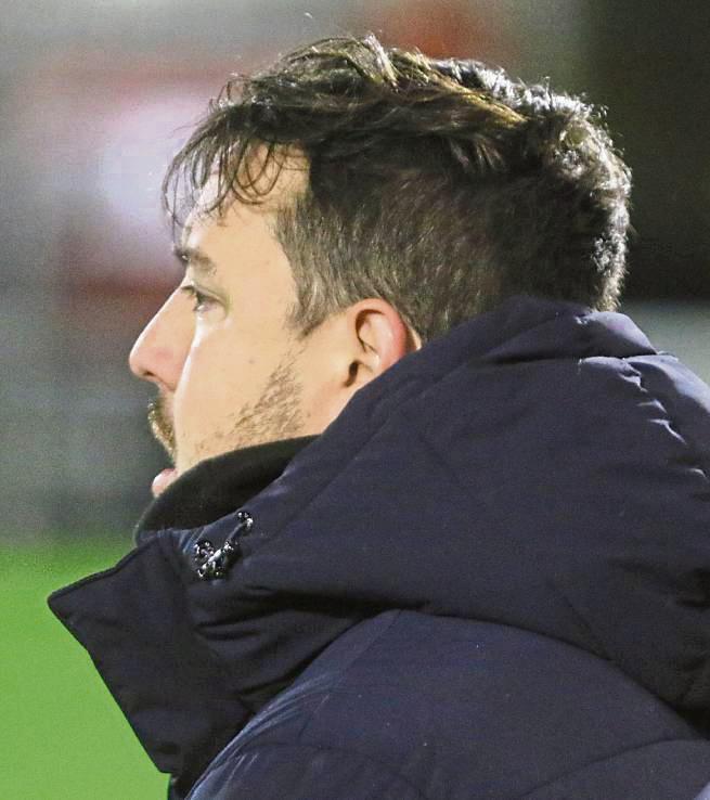 Trainer Felix Bechtold ist davon überzeugt, dass er mit dem SV Lippstadt den Klassenerhalt schafft. Foto: Lütkehaus