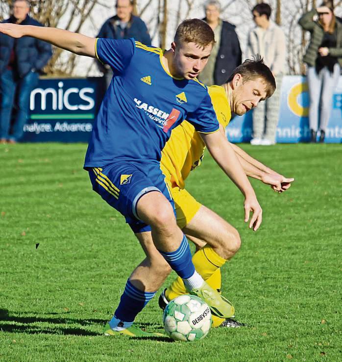 Der TuS Ehringhausen (in Blau) sieht den Pokalwettbewerb als letzte Chance, noch etwas Großes in dieser Saison zu erreichen, so Trainer Grundmann. Foto: Heinke