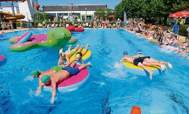 In den Sommerferien 2025 können Inhaber des Familienpasses wieder umsonst das Cabrioli nutzen.