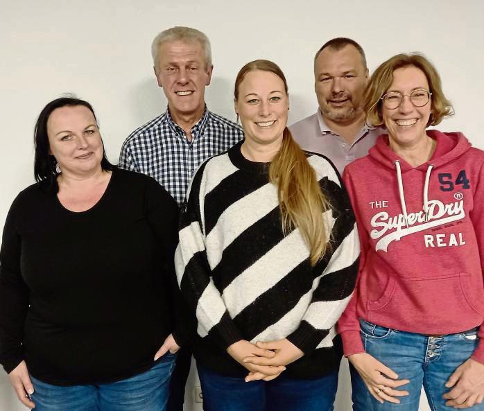 Der Vorstand des Reitervereins Geseke (v.l.): Christina Gens, Ewald Rickert, Carmen Hollenbeck, Rolf Rotsch (aus dem Vorstand ausgeschieden) sowie Henrike Möllenbeck fiebert schon jetzt dem Saisonhöhepunkt entgegen.