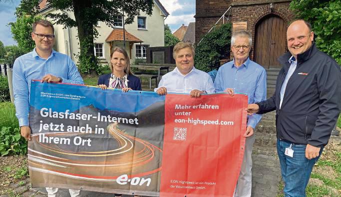 Glasfaser wollen (v.l.) Daniel Schrewe, Sandra Etterichretz, Arne Moritz, Michael Wilmes und Fabian Wälter. Foto: Frenz