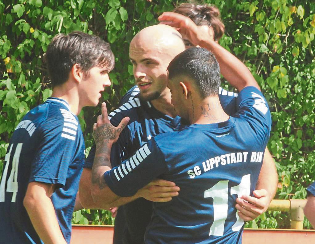 Zu früh gefreut! Nach einer 2:0-Führung musste sich der SC Lippstadt zuletzt gegen Belecke am Ende mit einem 2:2 begnügen. Jetzt ist die SCL-Elf bei GW Allagen gefordert, während Belecke zum Aufsteigerduell den TuS Anröchte II erwartet. Foto: Brand