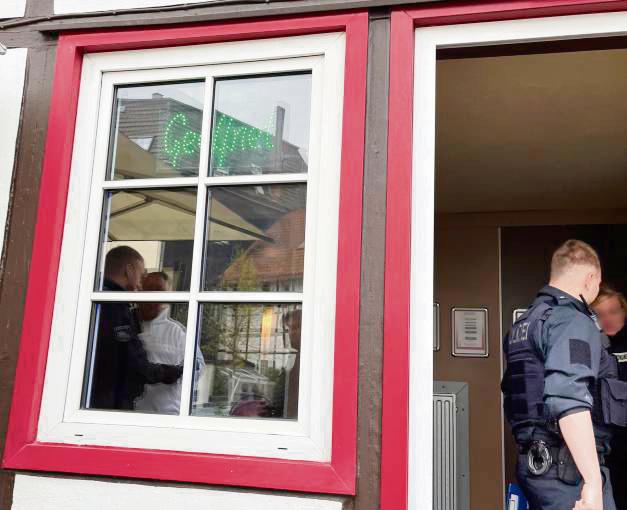 Beamte von Polizei, Kripo, Zoll sowie von Stadt und Kreis waren in den Einsatz eingebunden.