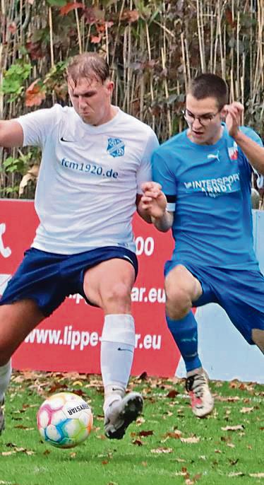 Der TuS Lipperode II (Blau) sieht sich nicht unbedingt als Favoriten gegen Overhagen, während der FCM II (Weiß) nach Stirpe muss. Foto: Feichtinger