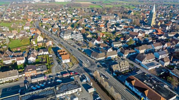 Eine Entlastung der Hellwegkreuzung durch Umgehungsstraßen ist nach Ansicht der BI nicht in Sicht. ArchivFoto: Eickhoff