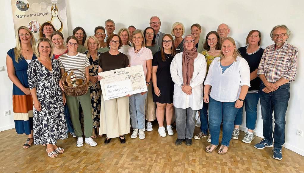 Fast 75 000 Euro hat der Lippstädter Verein zur Unterstützung von Hilfsprojekten für Kinder nach dem Secondhand-Verkauf ausgeschüttet. Foto: Rückert