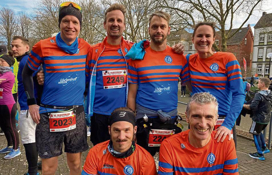 Auch die Triathleten vom LTV Lippstadt hatten sich auf den Weg zum Start nach Werl gemacht, um die 15 Kilometer nach Soest unter die Laufschuhe zu nehmen.