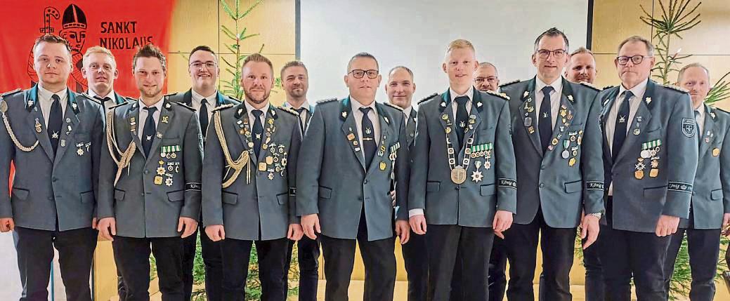 Der Vorstand der Kneblinghauser Schützen ist mit dem guten Zuspruch zum Schützenfest zufrieden. Foto: Friedhelm Thomas