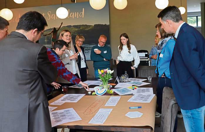 An drei Thementischen wurde über Ideen für Aktivitäten und Veranstaltungen rund um das Präsentationsjahr der Regionale 2025 diskutiert. Foto: Maurer-Pätzold (Südwestfalen Agentur)