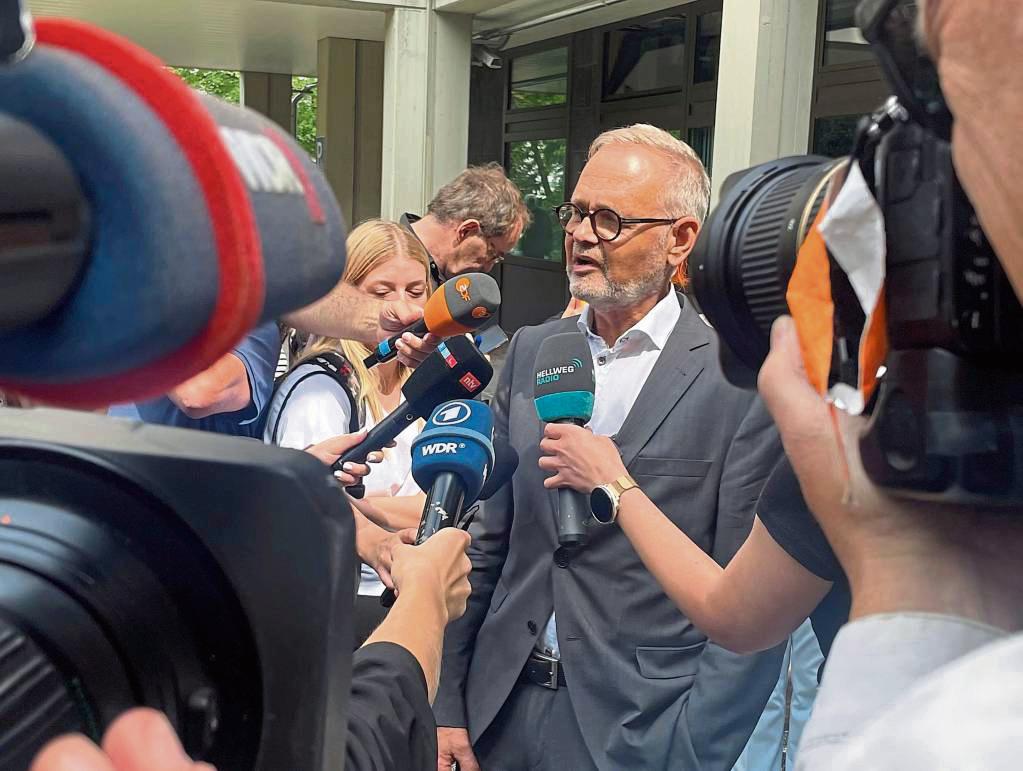 Ein aufsehenerregender Fall: Klinikum-Chefarzt Prof. Volz klagt gegen seinen Arbeitgeber und löste beim Prozess in erster Instanz ein bundesweites Medienecho aus. Foto: Ursula Vielberg