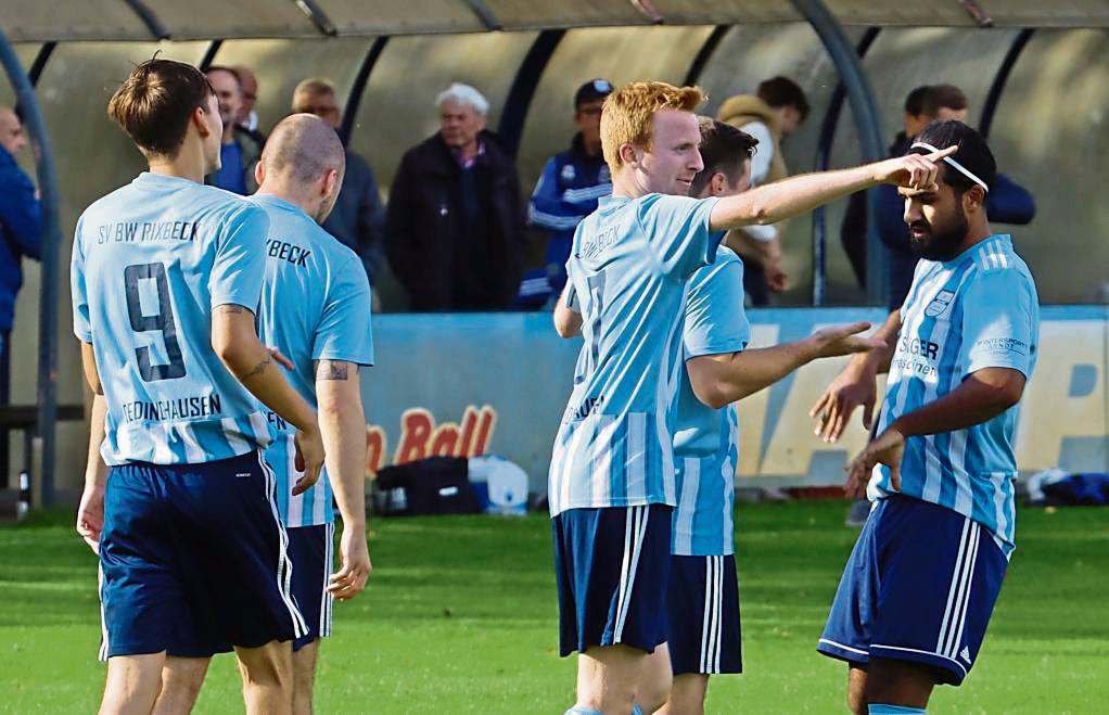Wer darf am 1. Juni über den Klassenerhalt in der Kreisliga A jubeln? Vielleicht ja die Kicker von BW Rixbeck-Dedinghausen (im Bild). Allerdings spricht die Punktausbeute der letzten Wochen eher gegen die Kaltschmidt-Truppe. Foto: Lütkehaus