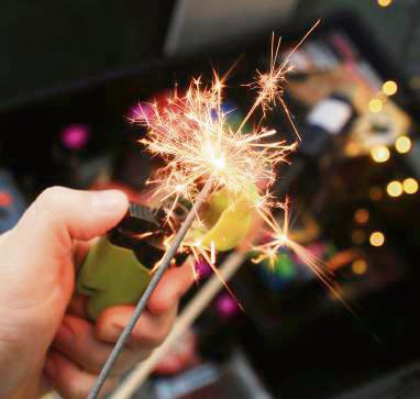 Beim Zünden von Feuerwerk gilt es einiges zu beachten. Foto: Birte Schönhense