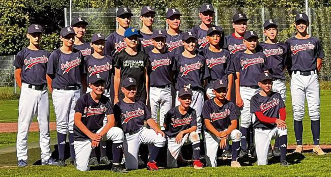 Im letzten Saisonspiel feierte die Baseball-Jugend der Ochmoneks einen deutlichen Sieg gegen Verl. Damit stand sie als Vizemeister der U15-Landesliga fest.