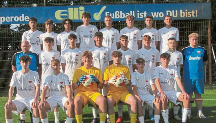 Mit einem 20-köpfigen Kader geht die A-Jugend des TuS Lipperode ins Bezirksliga-Abenteuer. Saisonstart ist am 1. September mit der Partie in Sende. Foto: Dannhausen